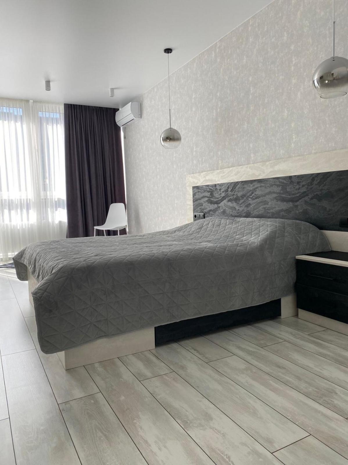 Studio Lux Loft On Victory Street In The City Center 文尼察 外观 照片