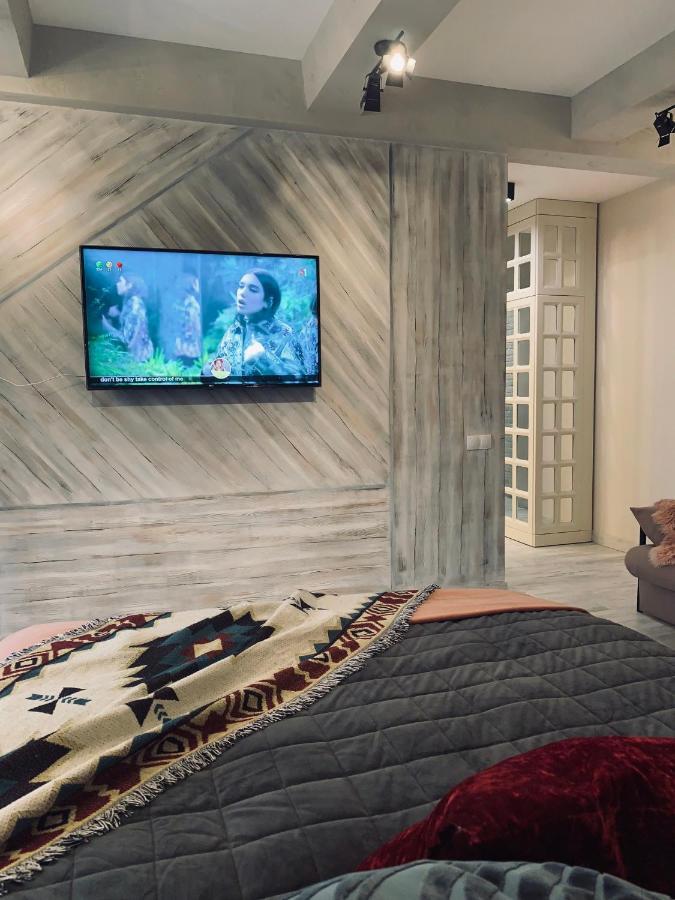 Studio Lux Loft On Victory Street In The City Center 文尼察 外观 照片